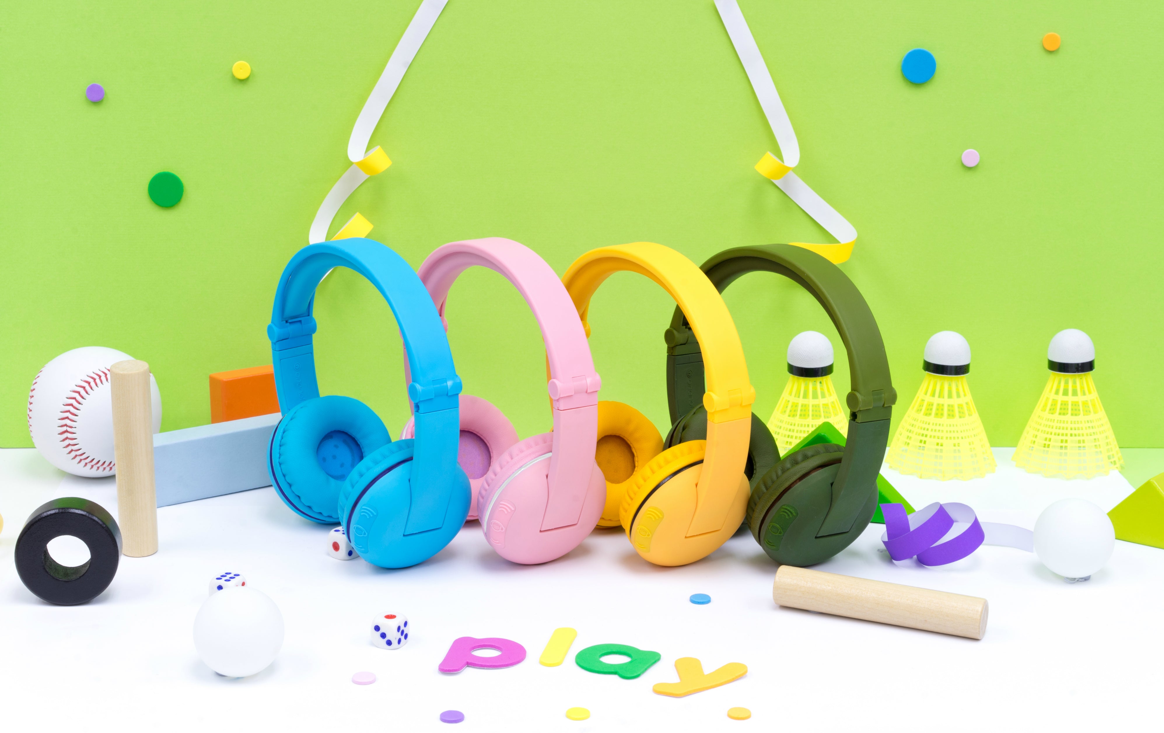 BuddyPhones Kids headphones at CES Las Vegas